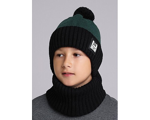 Детская шапка с помпоном, т.зеленый/черный