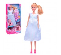 Кукла в коробке