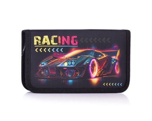 Пенал корпусный "Racing" Размер: 19*11 см. Жесткий каркас прямоугольной формы на картоне с закругленными краями. Корпус покрыт полиэстером 210 ден. По краям имеется текстильная отделка. Одинарный пенал без наполнения закрывается с помощью молнии