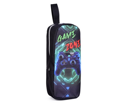 Пенал "Gamer" 21x9x6 см, прямоугольный вертикальный для 60 предметов, плотный износостойкий полиэстер с водоотталкивающей пропиткой, на молнии, фиксация в открытом виде магнитом, с каучуковой аппликацией, с петлей