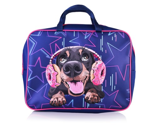 Папка - сумка "Пес в наушниках" А4, боковина - 75 мм. Предназначена для хранения альбомов, рисунков и прочих принадлежностей для школы и творчества. Модель выполнена из  полиэстера. Папка оснащена текстильными ручками, имеется одно основное отде