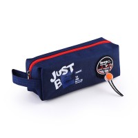 Пенал "Just Be" 215x75x75 мм, плотный износостойкий полиэстер с водоотталкивающей пропиткой, прямоугольной формы с отделением на молнии для 60 предметов, декоративный элемент, ручка для переноски, ассорти 3 дизайна, полноцветная печать