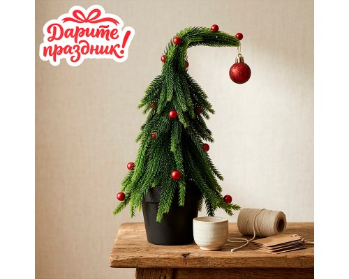 Ель декоративная с красным декором (25см)