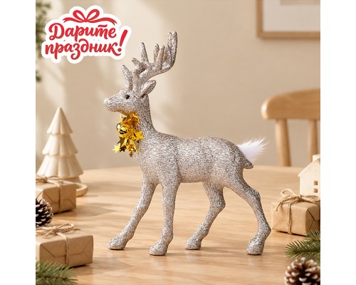 Новогоднее украшение "Серебряный олень" 21*28 см.